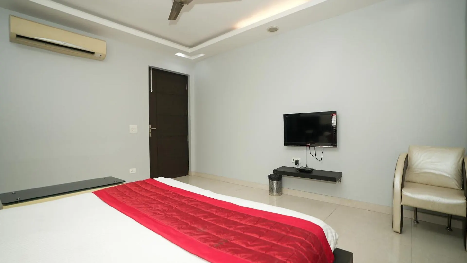 فندق Daffodils Inn غورغاون